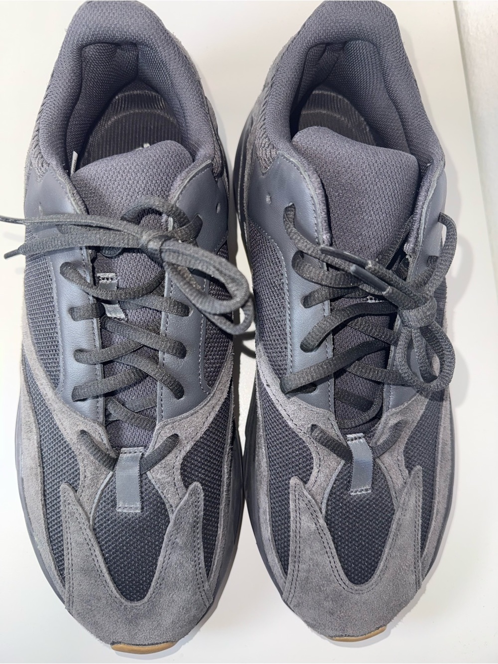 Adidas Yeezy Boost 700 Utility Black 2019 FV5304 - Picture 8 of 11